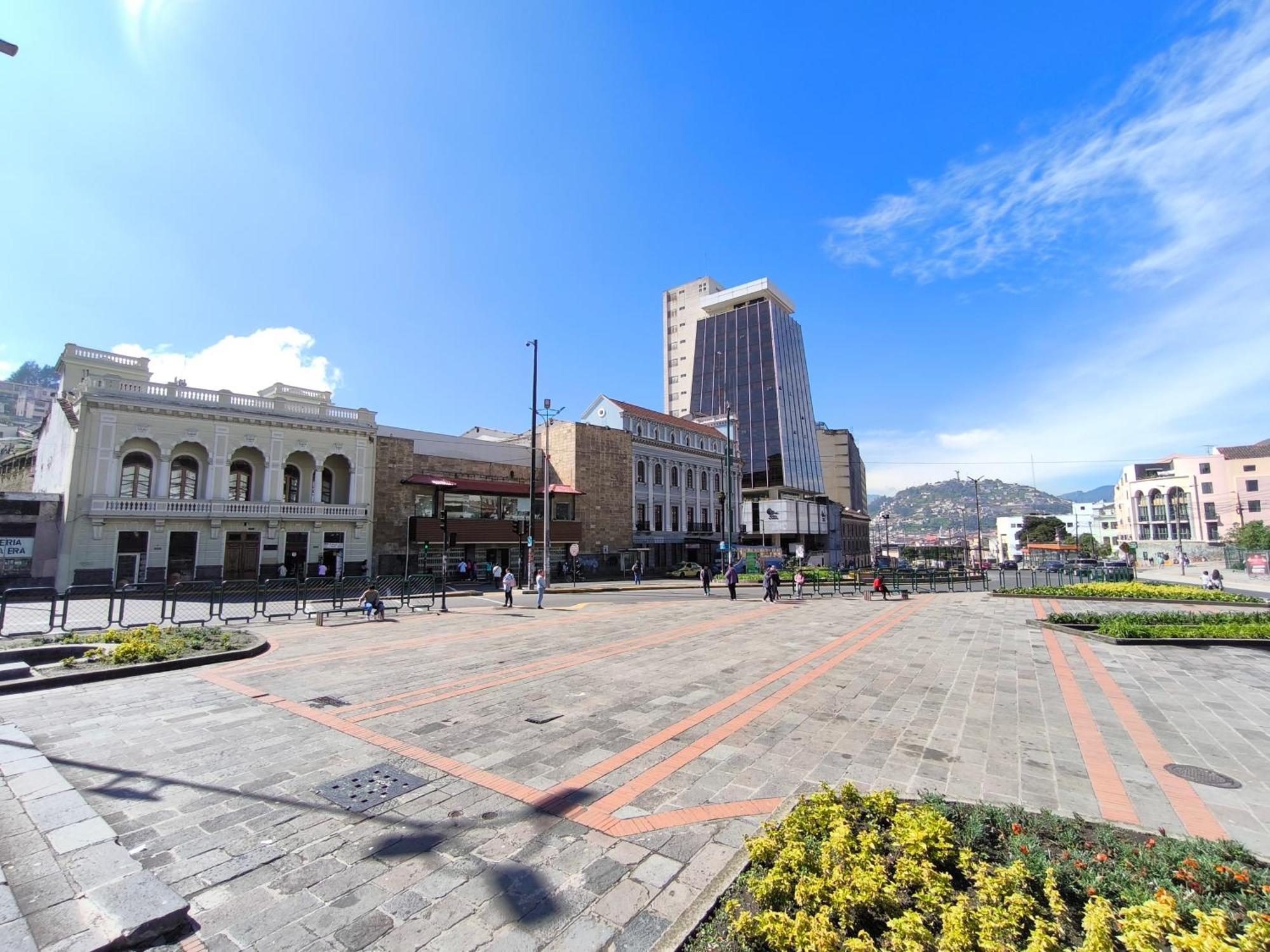 Casona 1914 Quito - Gothic Cathedral View Rooftop Bagian luar foto